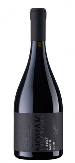Вино «Pinot Noir» 2019 Novak. 0,75