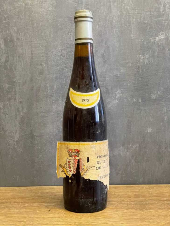 Вино Vignoble de Létat du Valais 1973 года Вино Vignoble de Létat du Valais 1973 года